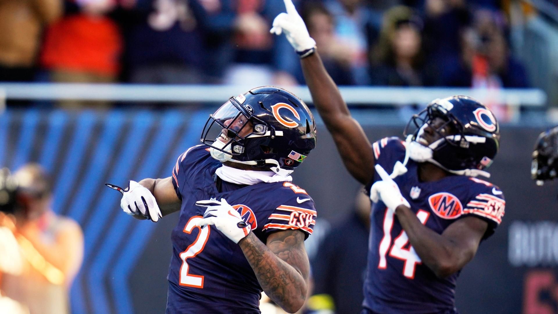 DJ Moore anotando un touchdown