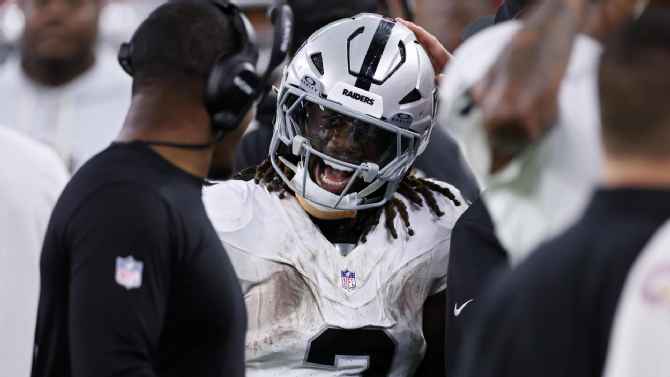 Our reporters make sense of Week 16: Statement wins for Patriots, Jaguars, Panthers, Steelers, Bears 78 i?img=%2Fmedia%2Fmotion%2F2025%2F1221%2F2e0626194ef1456f97dc2487710f9e591173%2F2e0626194ef1456f97dc2487710f9e591173