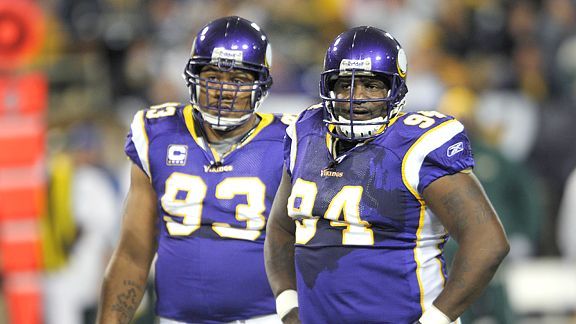 Kevin Williams - Defensive Tackle  Football and basketball, Minnesota  vikings, Football helmets