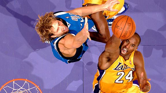 All time Kobe & Dirk moment 🥶 #dirknowitzki #kobebryant