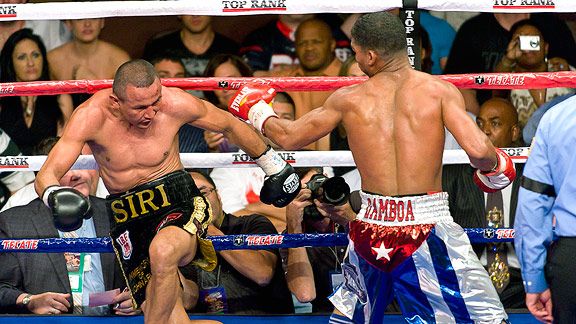 Pin by victor rodrigo on Boxeo  Floyd mayweather, Fight night boxing,  Boxing champions