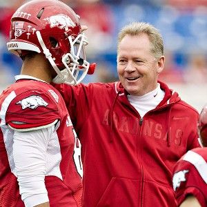 Petrino resigns as Falcon coach after 13 games, heads to Arkansas -  Statesboro Herald