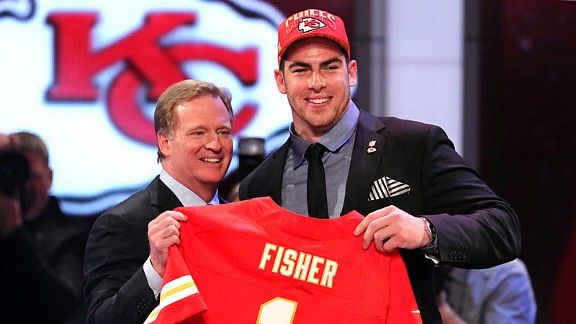 Dolphins signing former No. 1 pick Eric Fisher after OL injuries