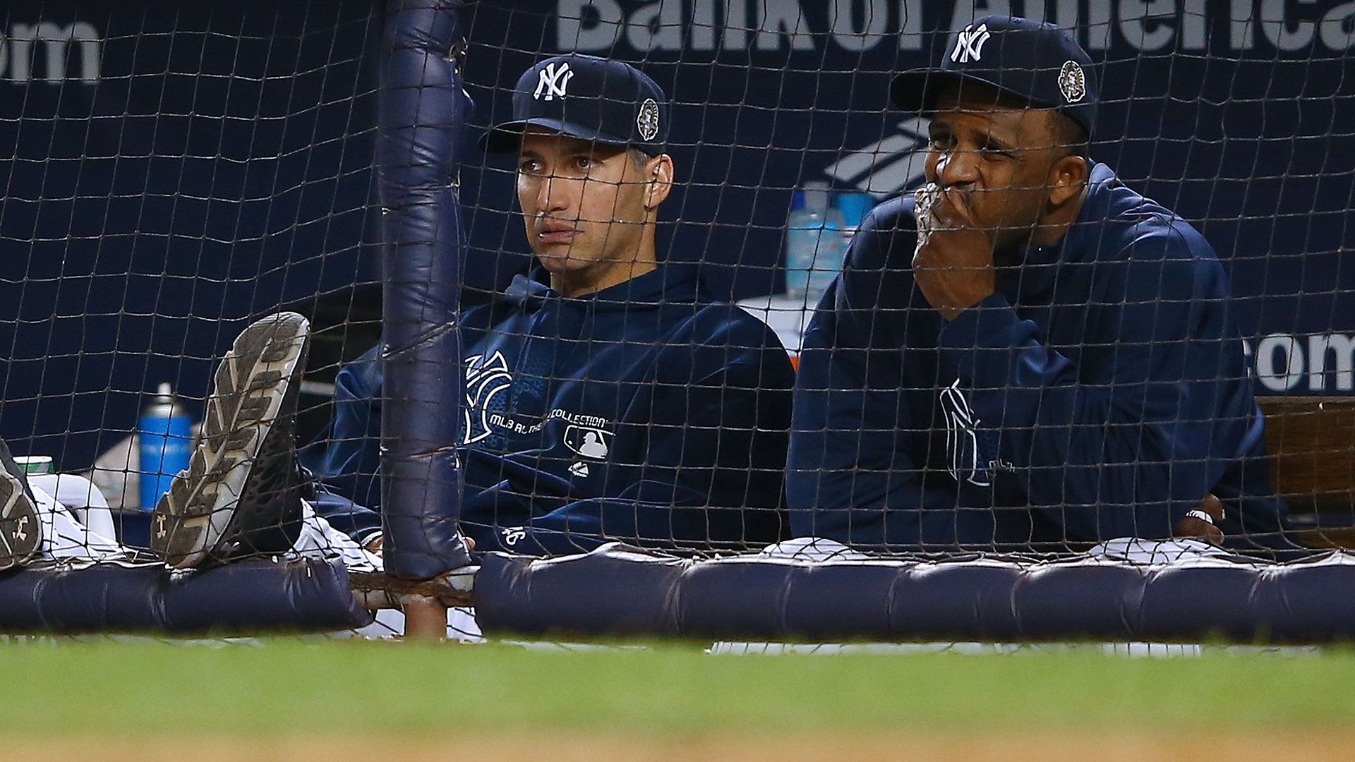 Yankees' Joba Chamberlain hit with broken bat as his bad luck