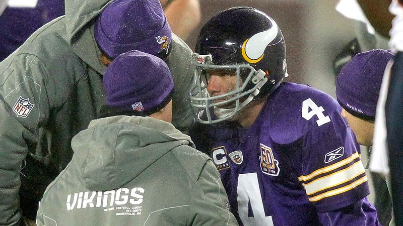 NFL Legend Brett Favre Says He's Likely Had 'Thousands' of Concussions