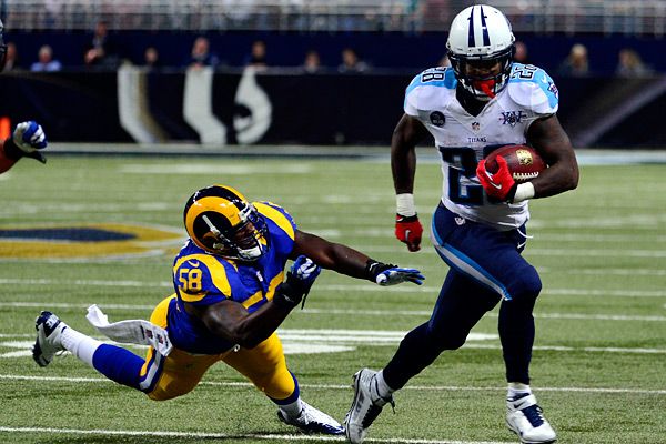 27 September 2009: Tennessee Titans #28 Chris Johnson gets caught