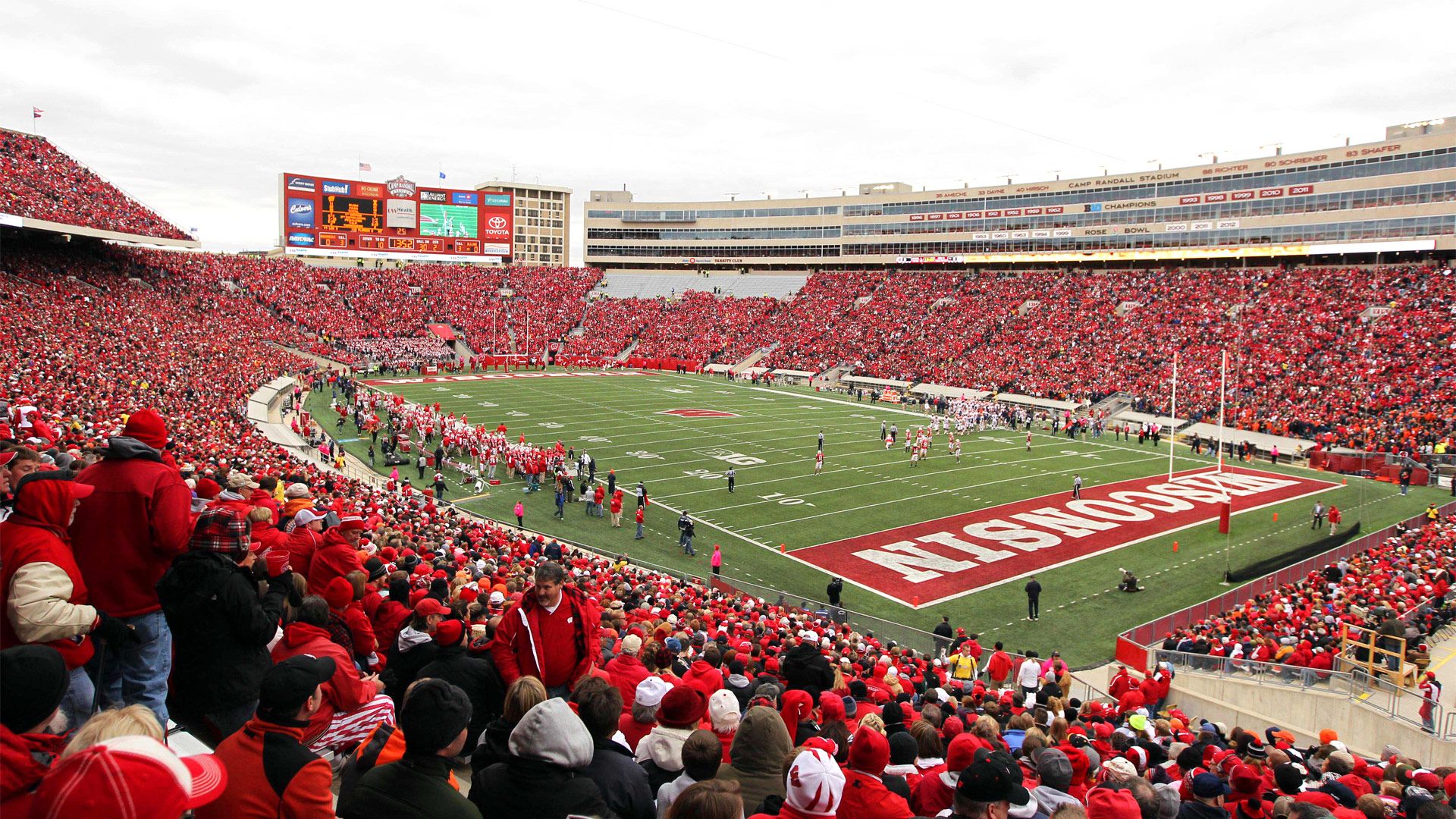 Wisconsin Badgers Football Tickets - StubHub