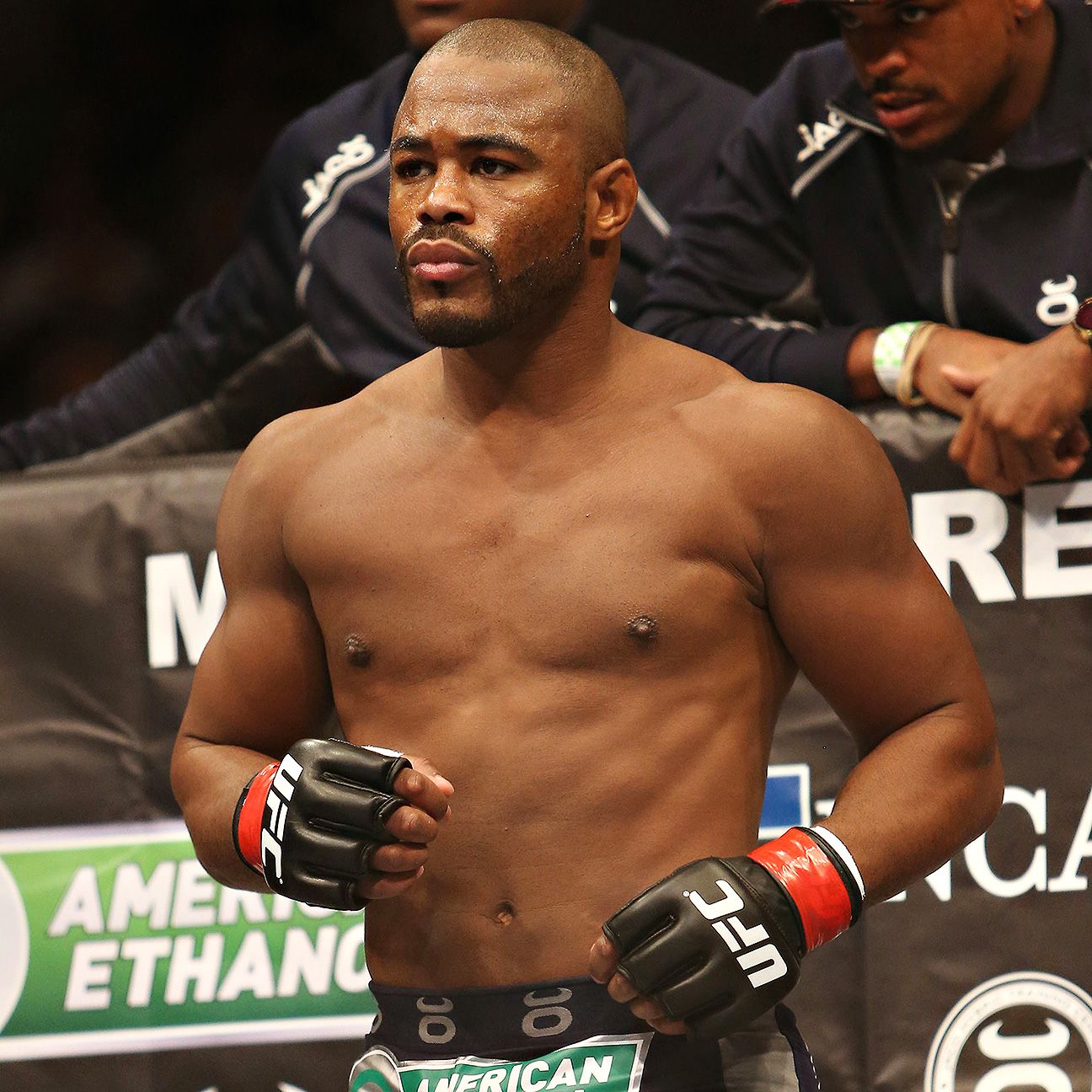 UFC 170 -- Light heavyweight Rashad Evans withdraws from Daniel Cormier ...