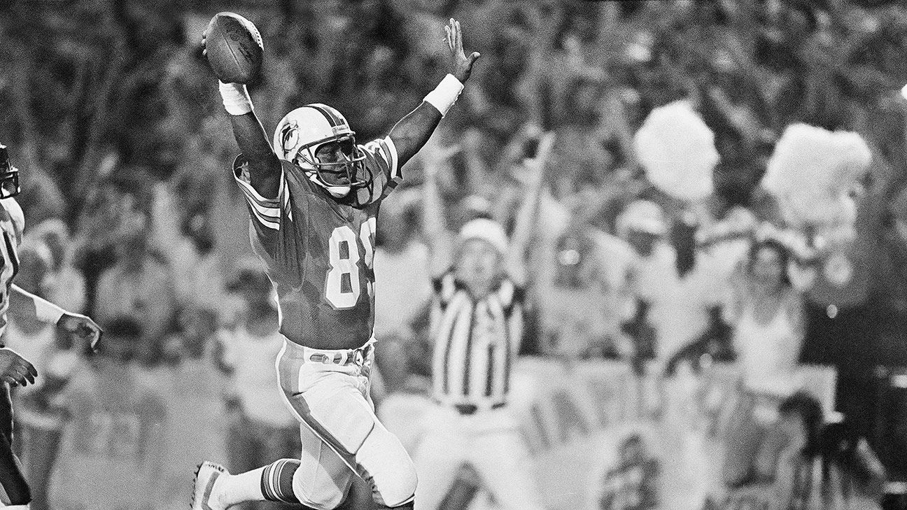 This Day in Dolphins History: Dec 2, 1985 - Dolphins Beat the Undefeated  Bears on MNF in the Orange Bowl - Miami Dolphins