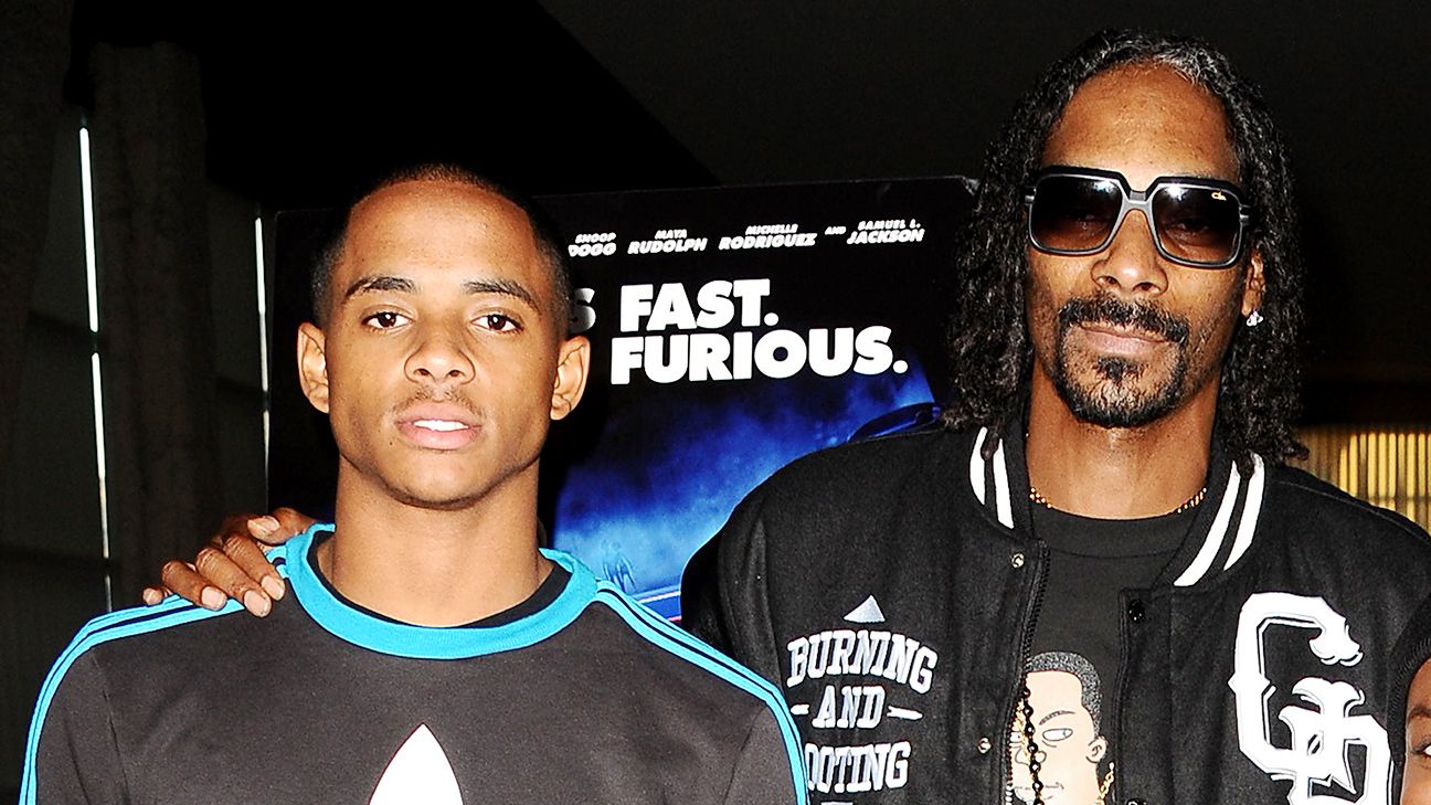 Snoop Dogg aims to fill hockey void in America, wants to build Snoop Youth  Hockey League