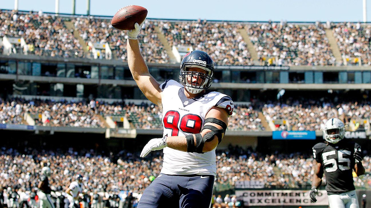 JJ Watt Makes an Emotional Entrance for the Houston Texans