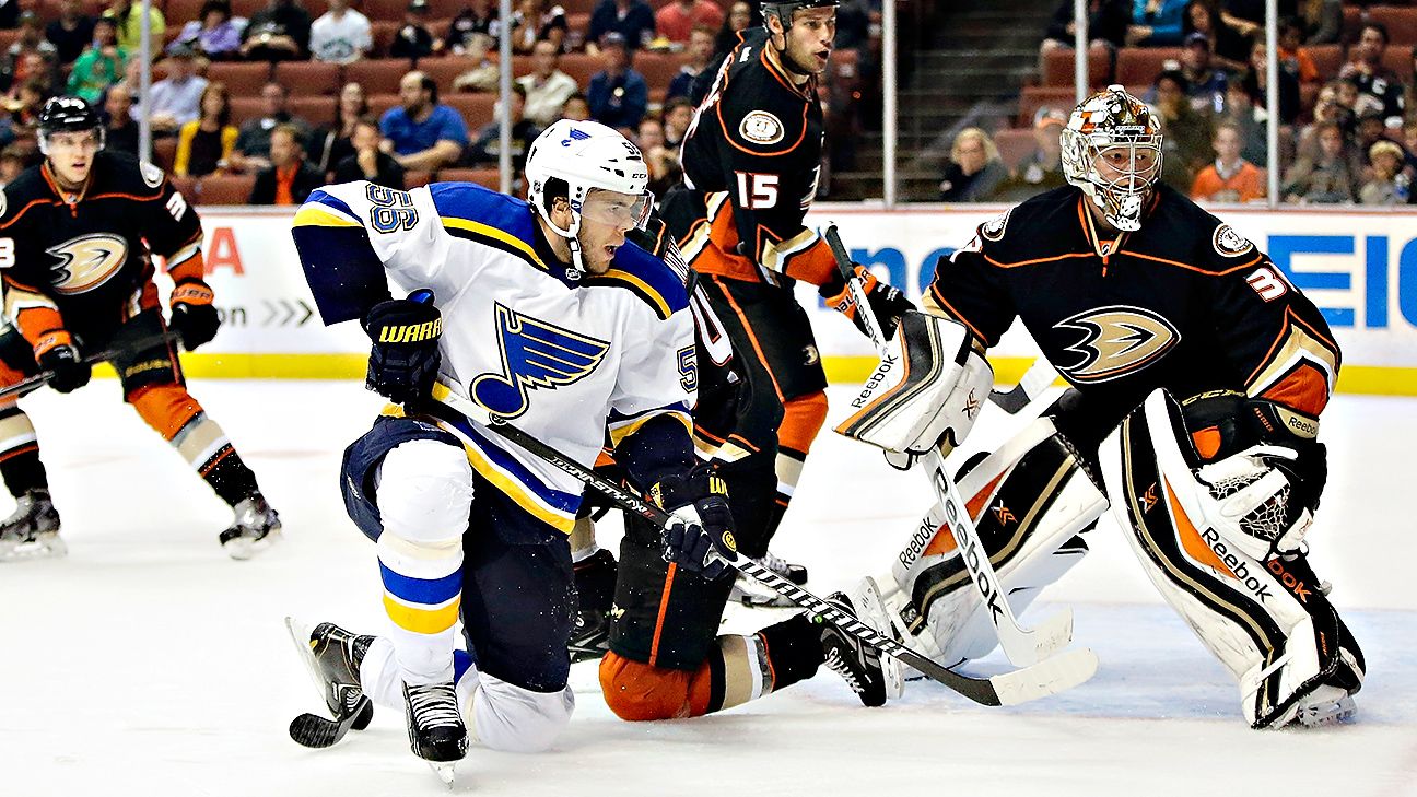Сент-луис - анахайм нхл фото. Сент луис блюз анахайм дакс матч. St louis blues. Сент луис анахайм. Бучневич сент луис.