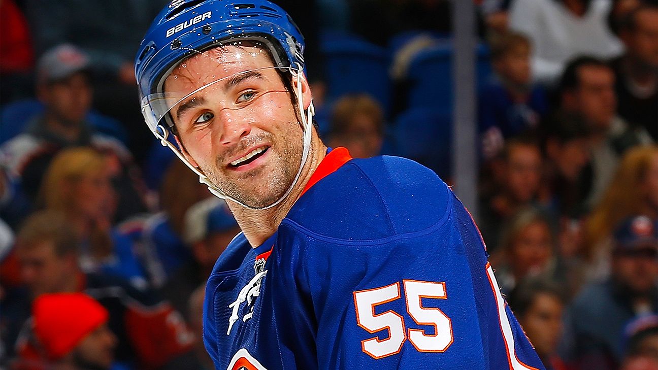 New York Islanders sign Johnny Boychuk to 7-year, $42M extension