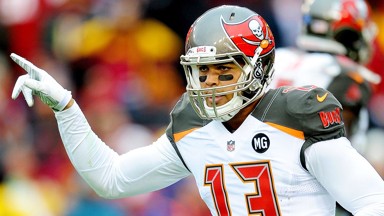 Buccaneers' Mike Evans 'tweaks' hamstring, to have tests - ESPN