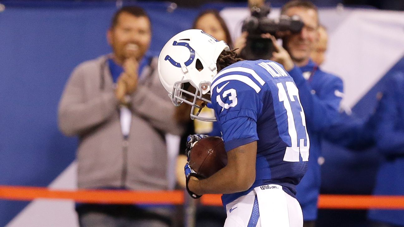 Indianapolis Colts WR T.Y. Hilton scores touchdown the day of daughter's  birth, celebrates - Sports Illustrated