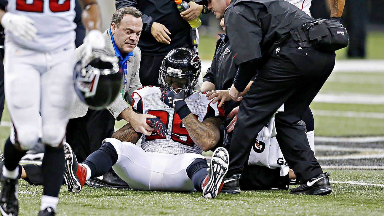 Falcons safety William Moore fined for hit on Eagles receiver Jordan  Matthews – The Mercury