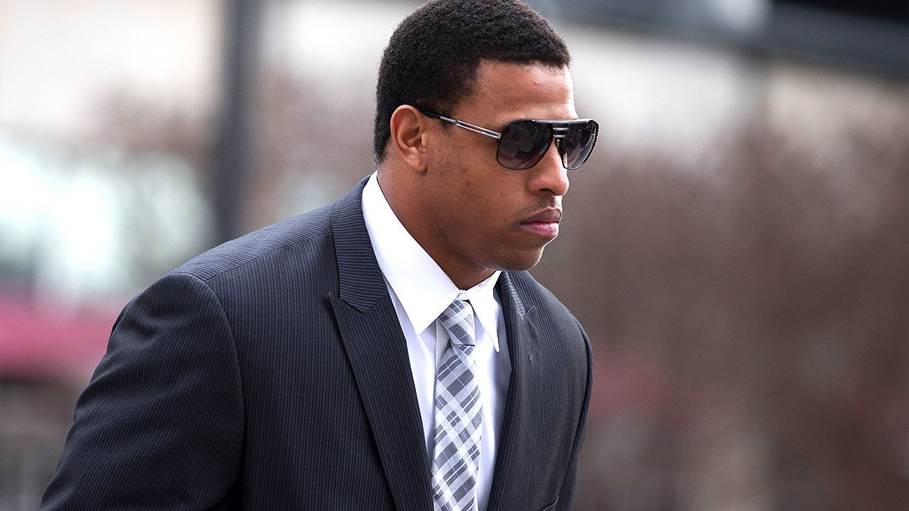 Greg Hardy's N.F.L. Suspension Is Reduced to 4 Games From 10 - The New York  Times