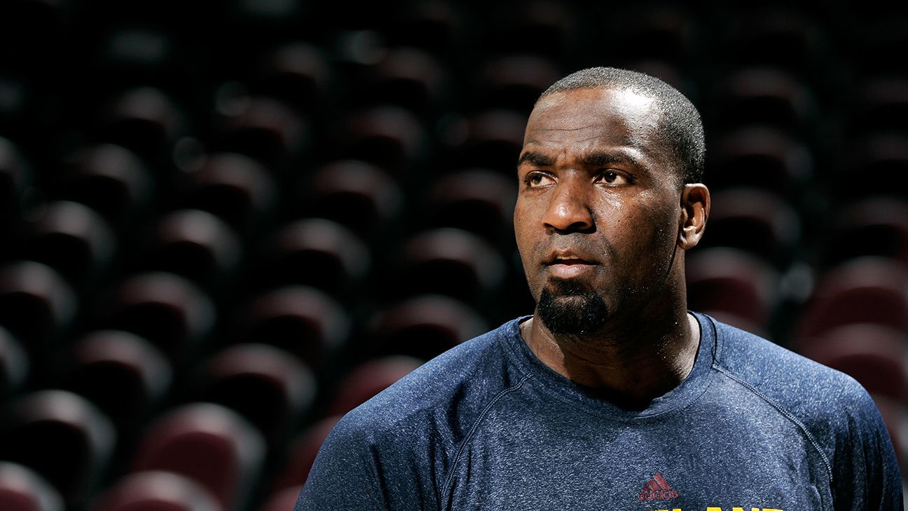 Kendrick Perkins Released by Cavaliers, May Join Cleveland