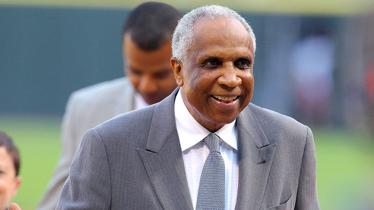 Frank Robinson, baseball's first black manager and Hall of Famer, dies at 83