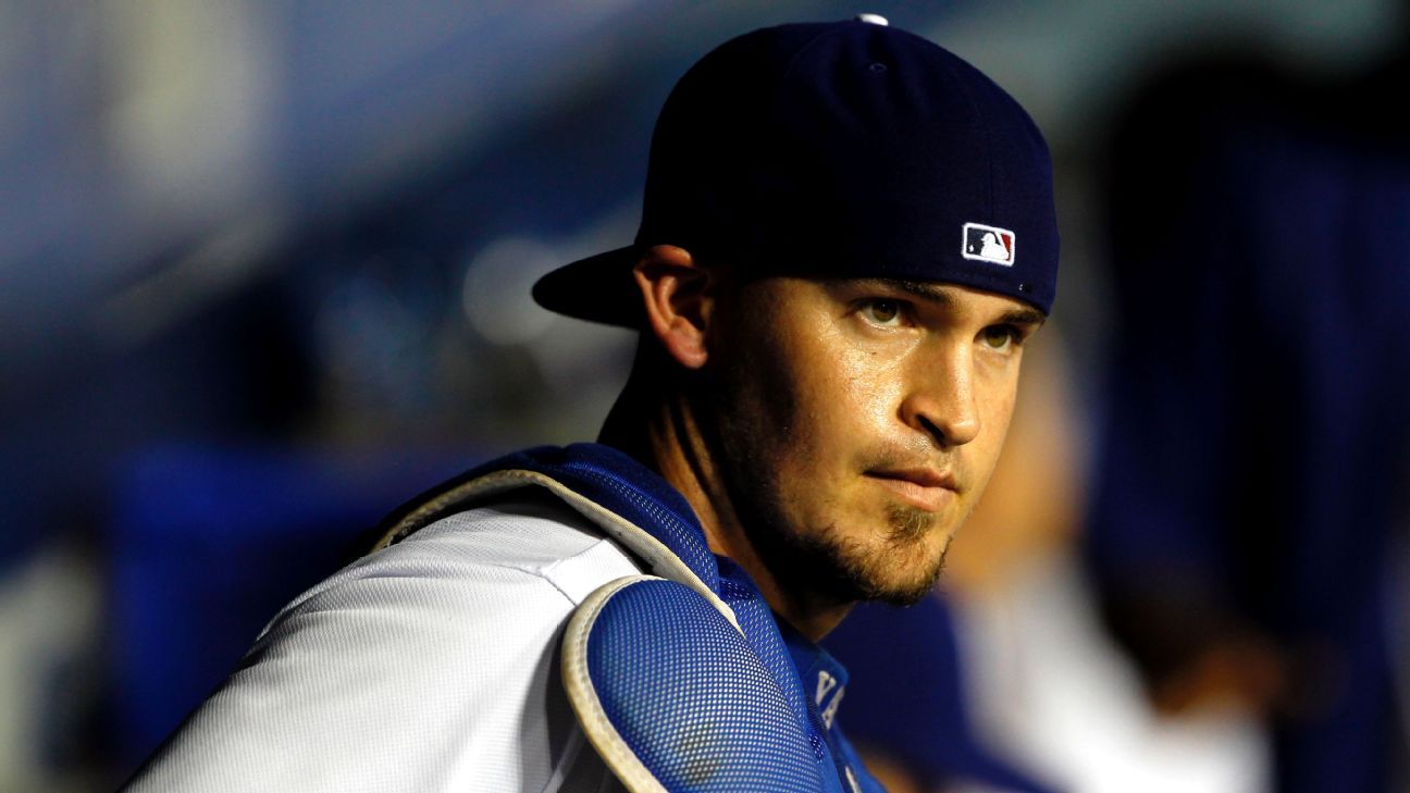 Los Angeles Dodgers: Austin Barnes to start Game 4 after fans chant