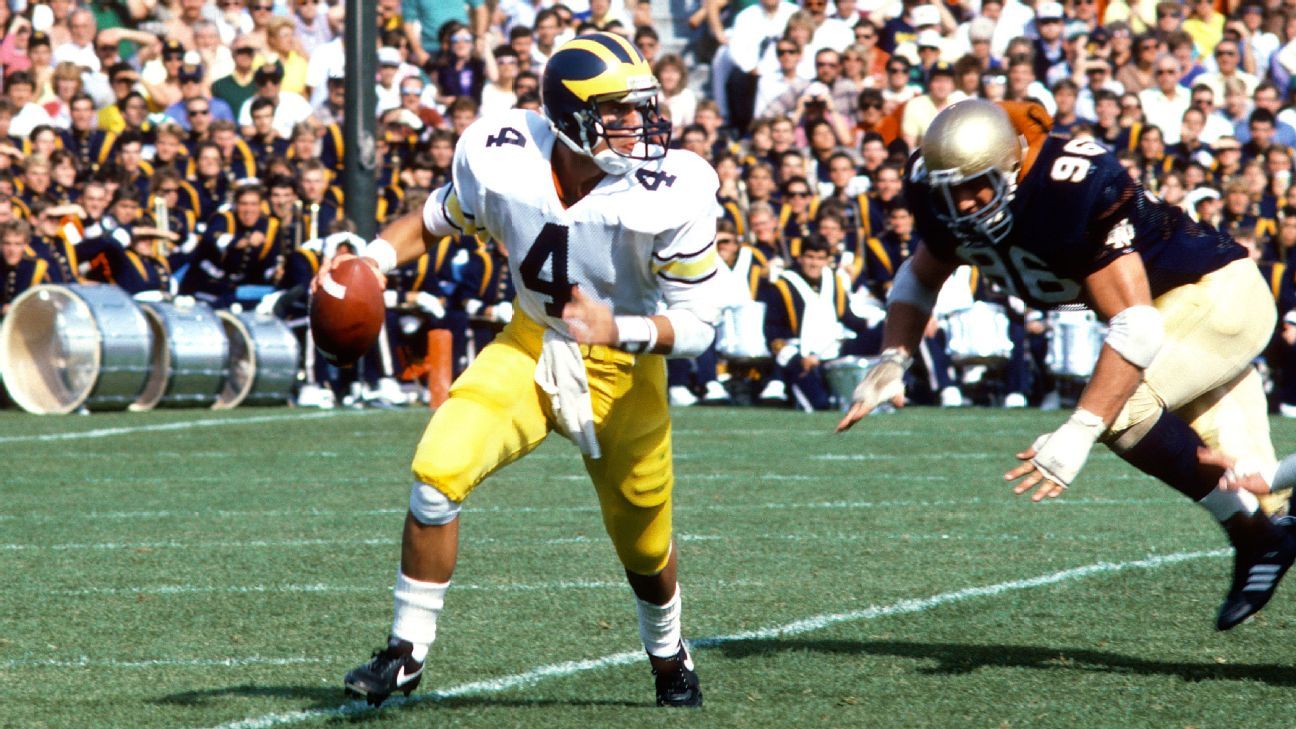 December 19, 1983 - San Francisco, California, U.S - San Francisco 49ers  vs. Dallas Cowboys at Candl