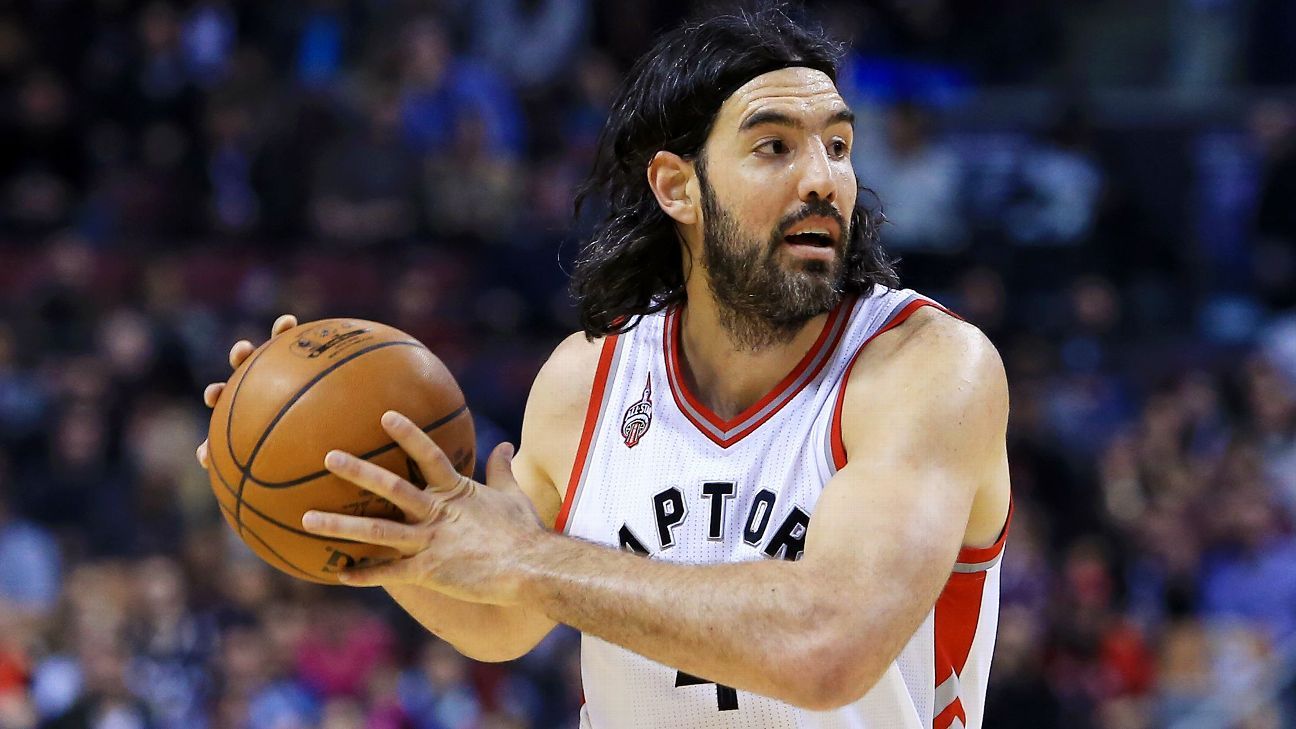 The Brooklyn Nets give forward Luis Scola a 1 year deal.