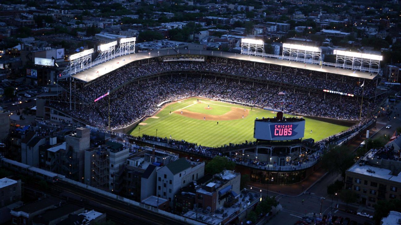 Tour: Cubs' new state-of-the-art clubhouse at Wrigley Field - ESPN