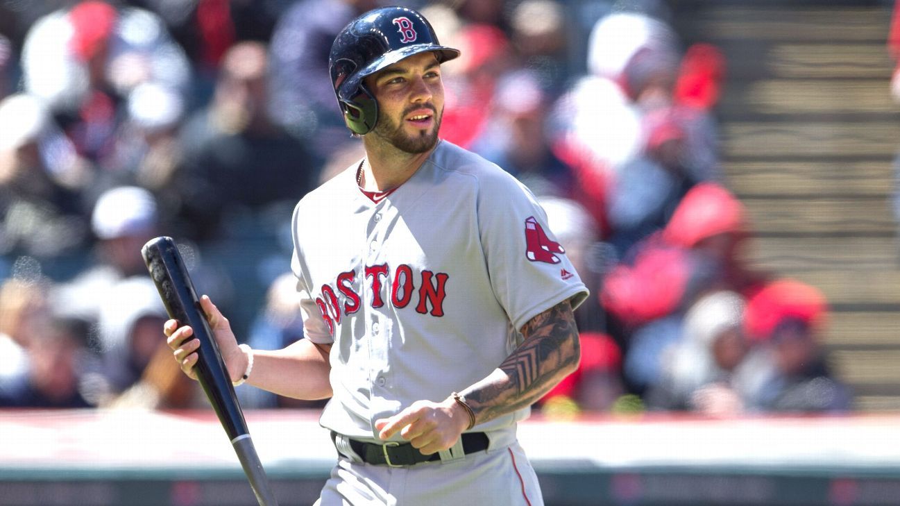 As Blake Swihart moves on, Christian Vazquez reminds us why he caught on