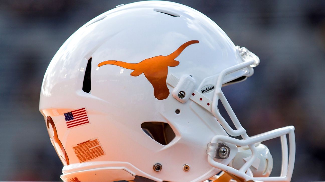 Texas prospect Hicks to reclassify into '25 cycle