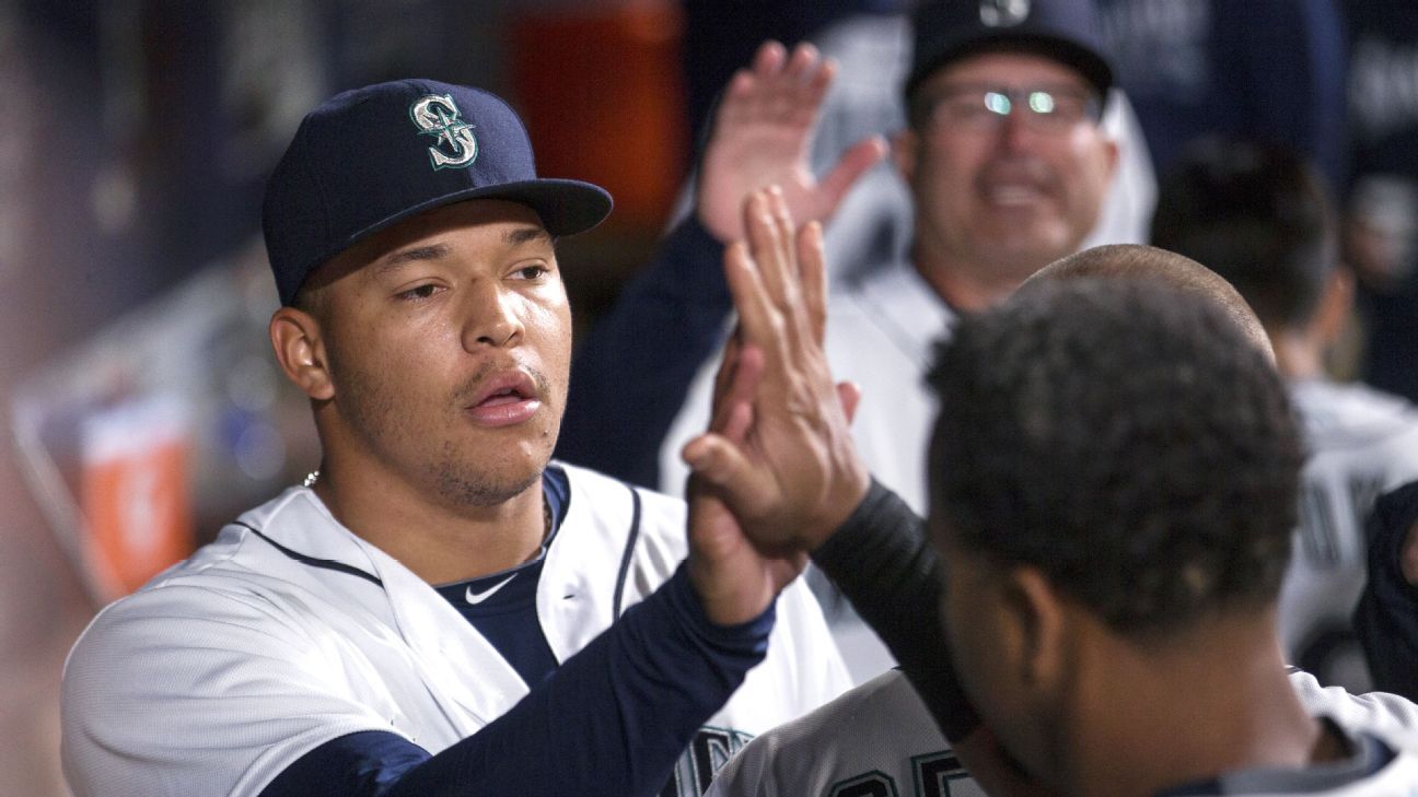 Taijuan Walker's biggest fan and critic -- his mom -- knows him best