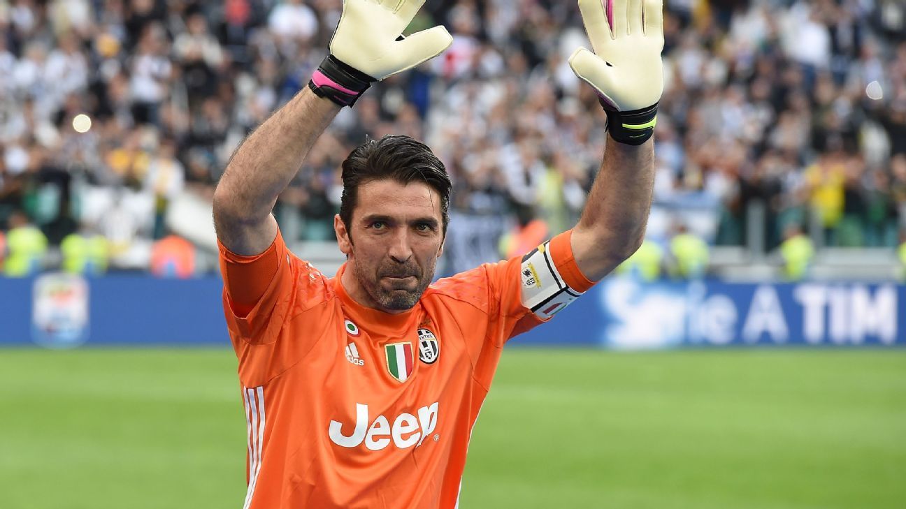 Italy goalkeeper Gianluigi Buffon is a 'living legend ...