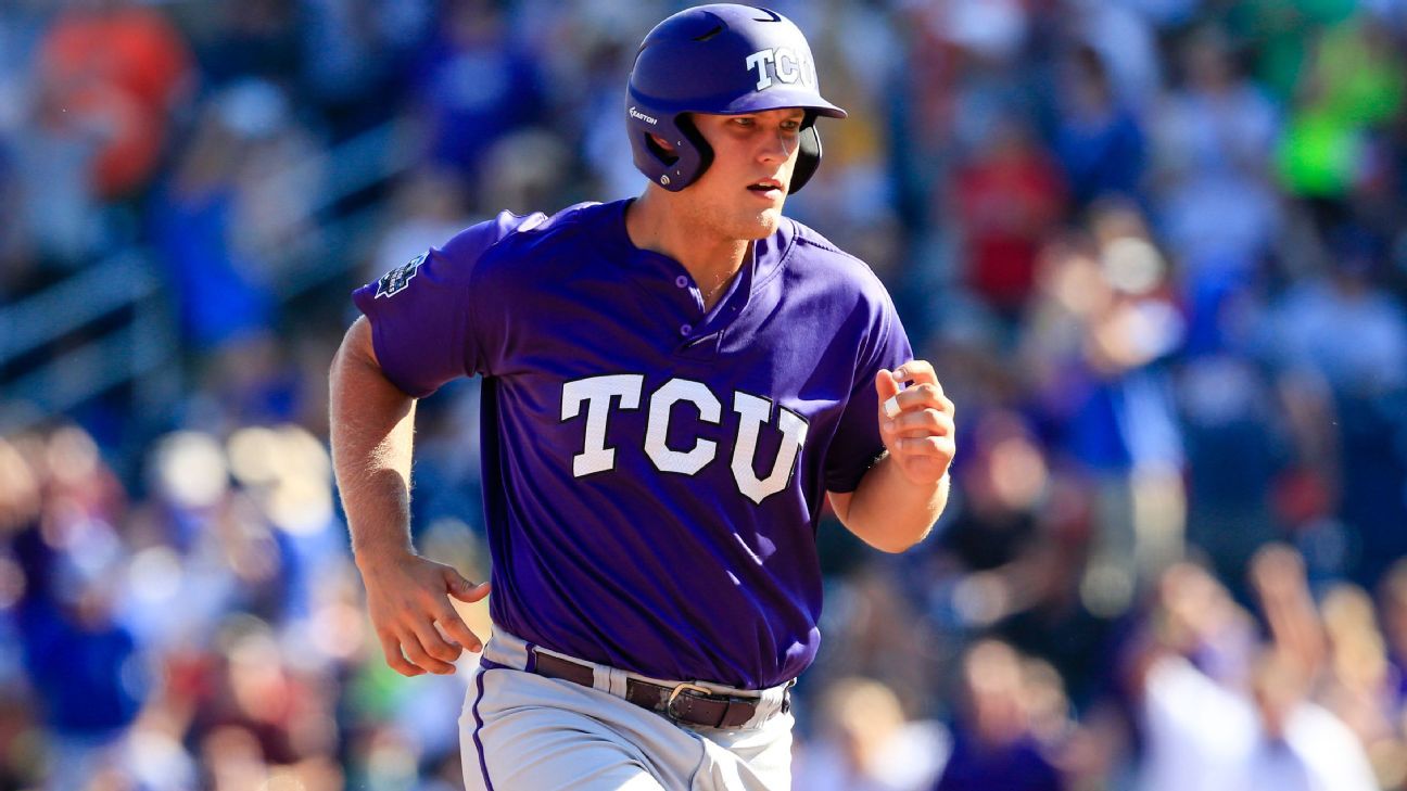 Coastal Carolina beats Texas Tech in CWS