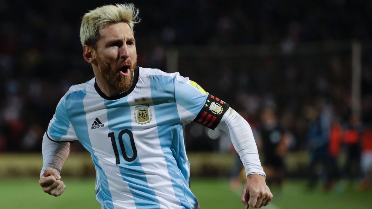 Barcelona S Lionel Messi Dyed His Hair Blonde To Start From Zero