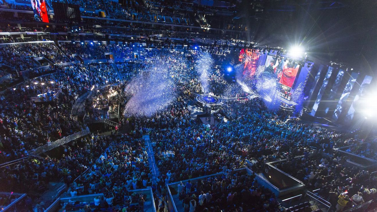 Business of Esports - Location And Format Unveiled For 2021 LoL