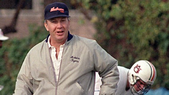 Former Auburn Football Coach Pat Dye Dies At 80