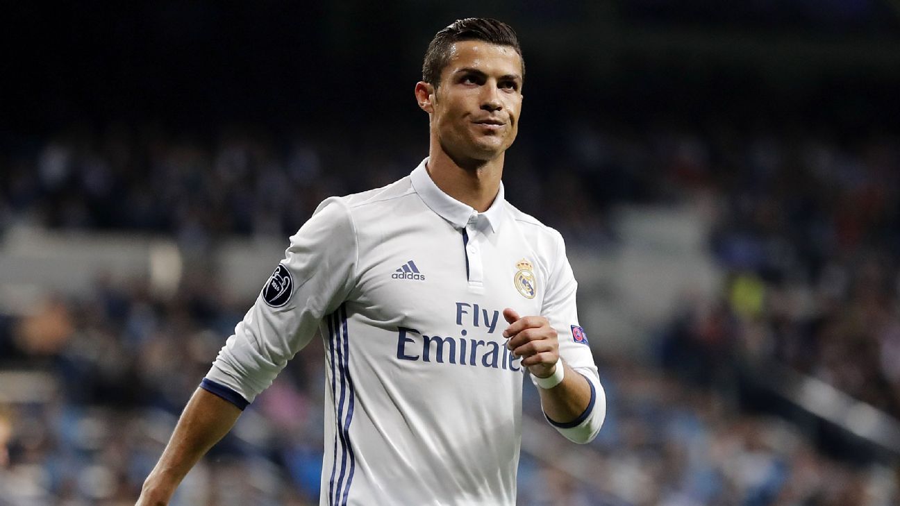 cristiano-ronaldo-extends-long-term-sponsorship-deal-with-nike-espn