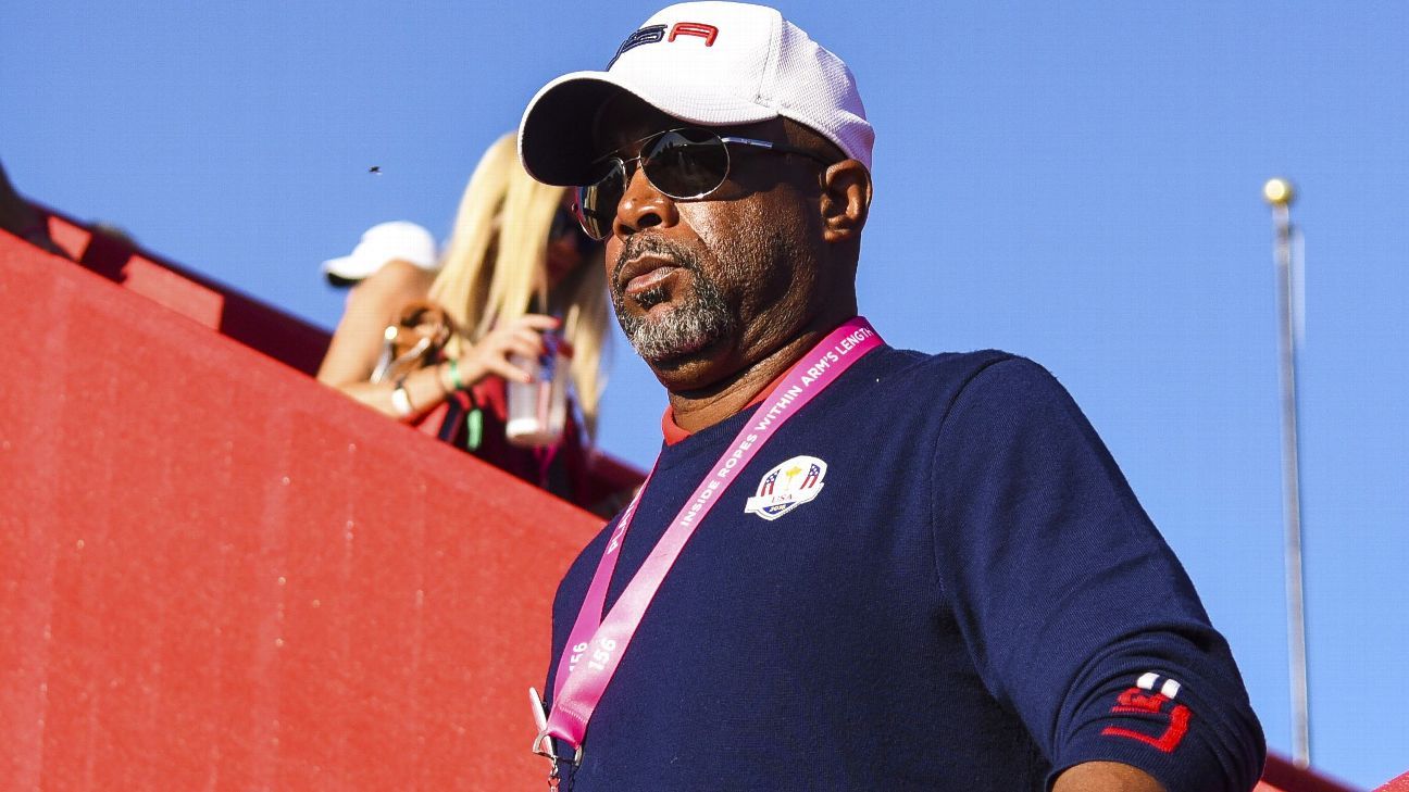 Interview: Darius Rucker enjoys role as therapist for Dolphins fans