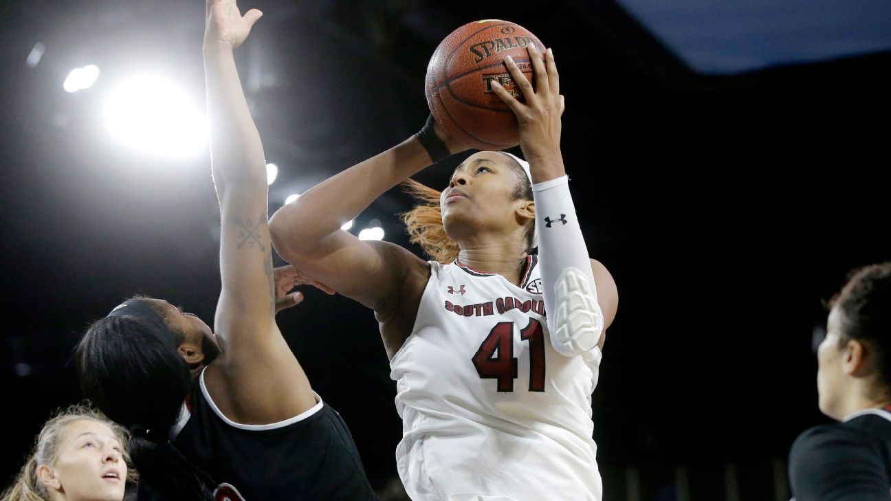 Alaina Coates' injury a blow to top-seeded South Carolina - ESPN