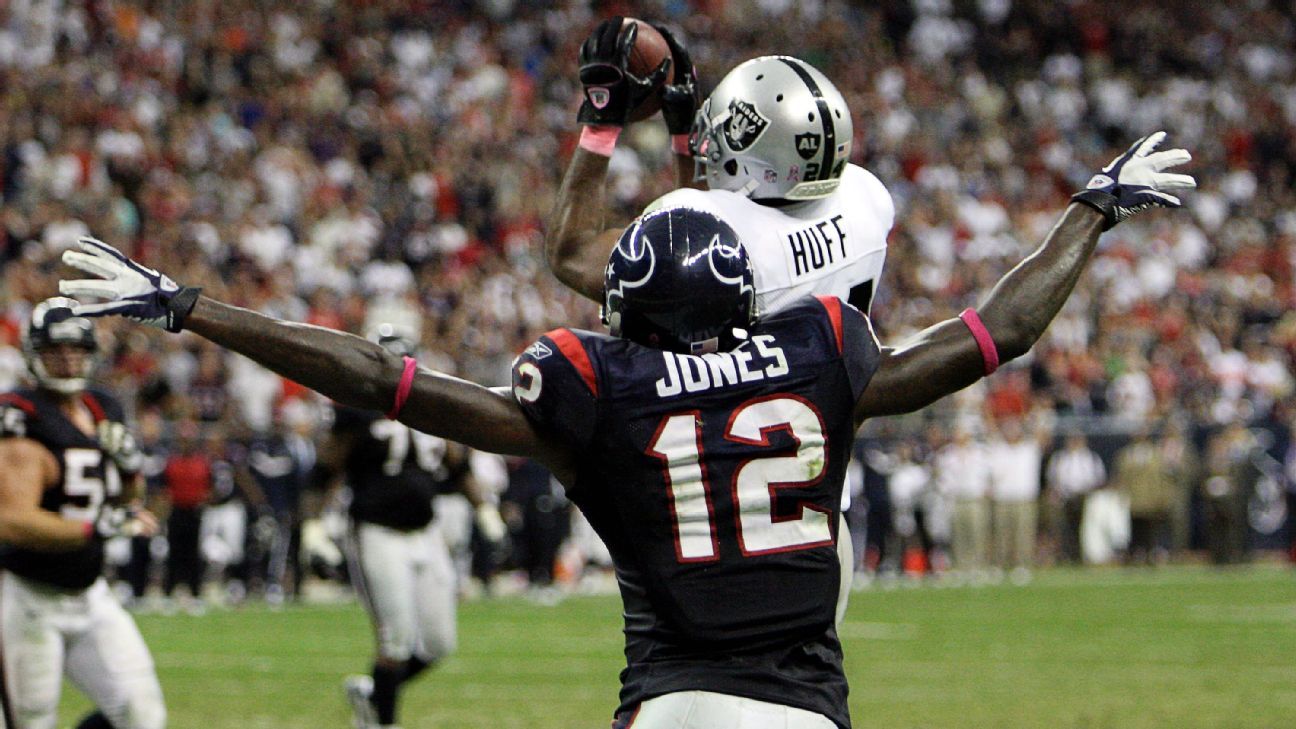 Oakland Raiders beat Houston Texans 25-20 day after Al Davis