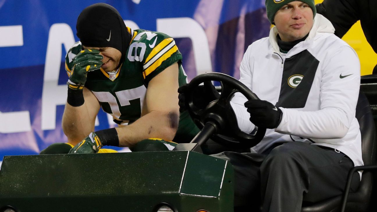 Packers' Jordy Nelson suffers 'hiccup' in other knee; timetable