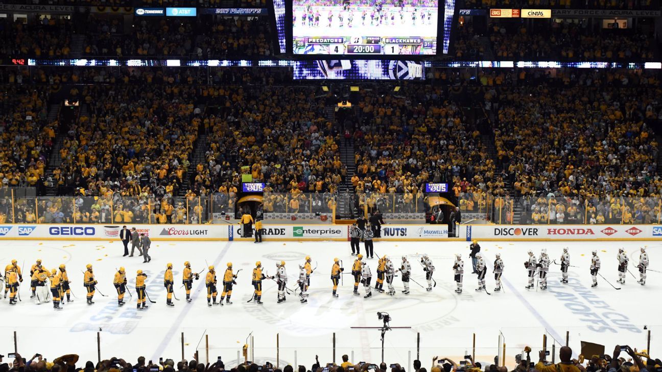 Canadian group bans hockey handshake lines