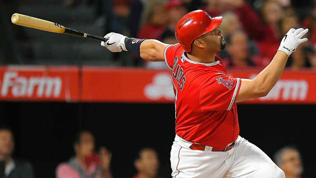 Albert Pujols passes Jim Thome for seventh on all-time home run list