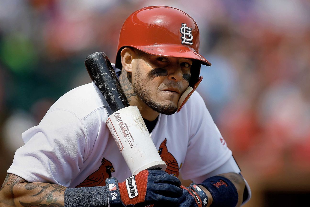 Cardinals' Yadier Molina calls Cubs' Kris Bryant 'stupid player and