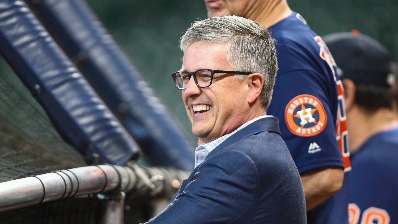 Houston Astros: Jeff Luhnow Hints at Some Roster Decisions