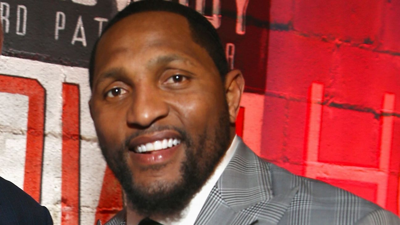 Ray Lewis advises Colin Kaepernick to play football — and play