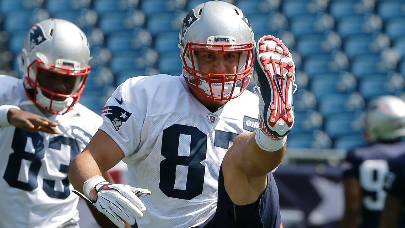 Gronk: If Julian Signs With The Bucs Right Now, I'm Coming Back