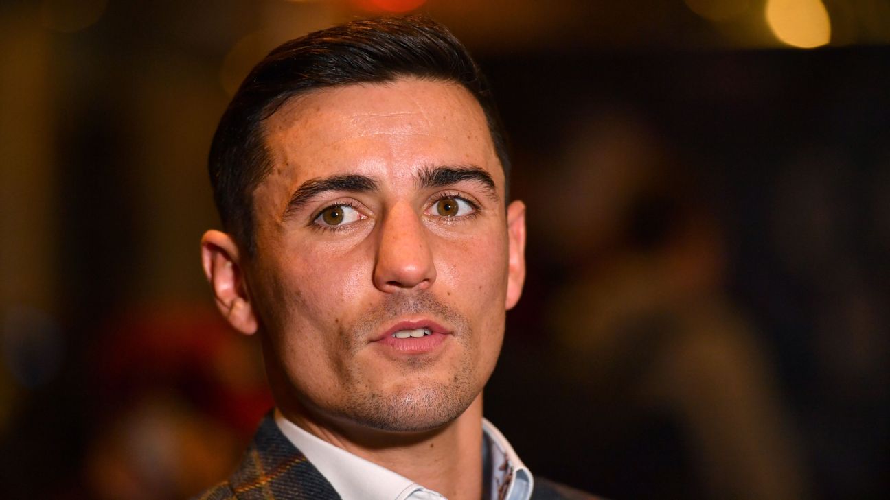 anthony-crolla-doesn-t-need-trash-talk-in-ricky-burns-bout-espn