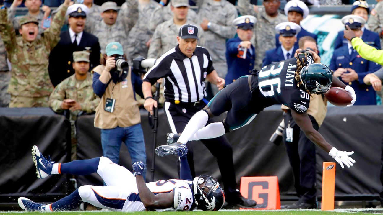 Eagles JAY AJAYI scores first touchdown as an Eagle