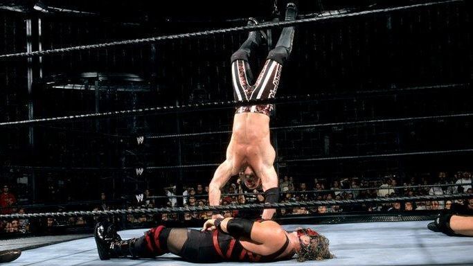 Elimination Chamber: Origen del Caos en WWE, Leyendas y Accidentes 4 Kane