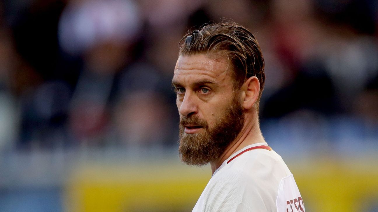 Back Daniele De Rossi after red card apology Roma coach urges fans